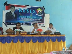 Reses di Buton dan Buton Selatan, Syahrul Said Bagikan Dua Ton Beras Kepada Masyarakat