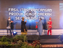 HUT Sultra  Ke-57 Gubernur Ali Mazi Launching  e-Perda Sebagai Kado Istimewa
